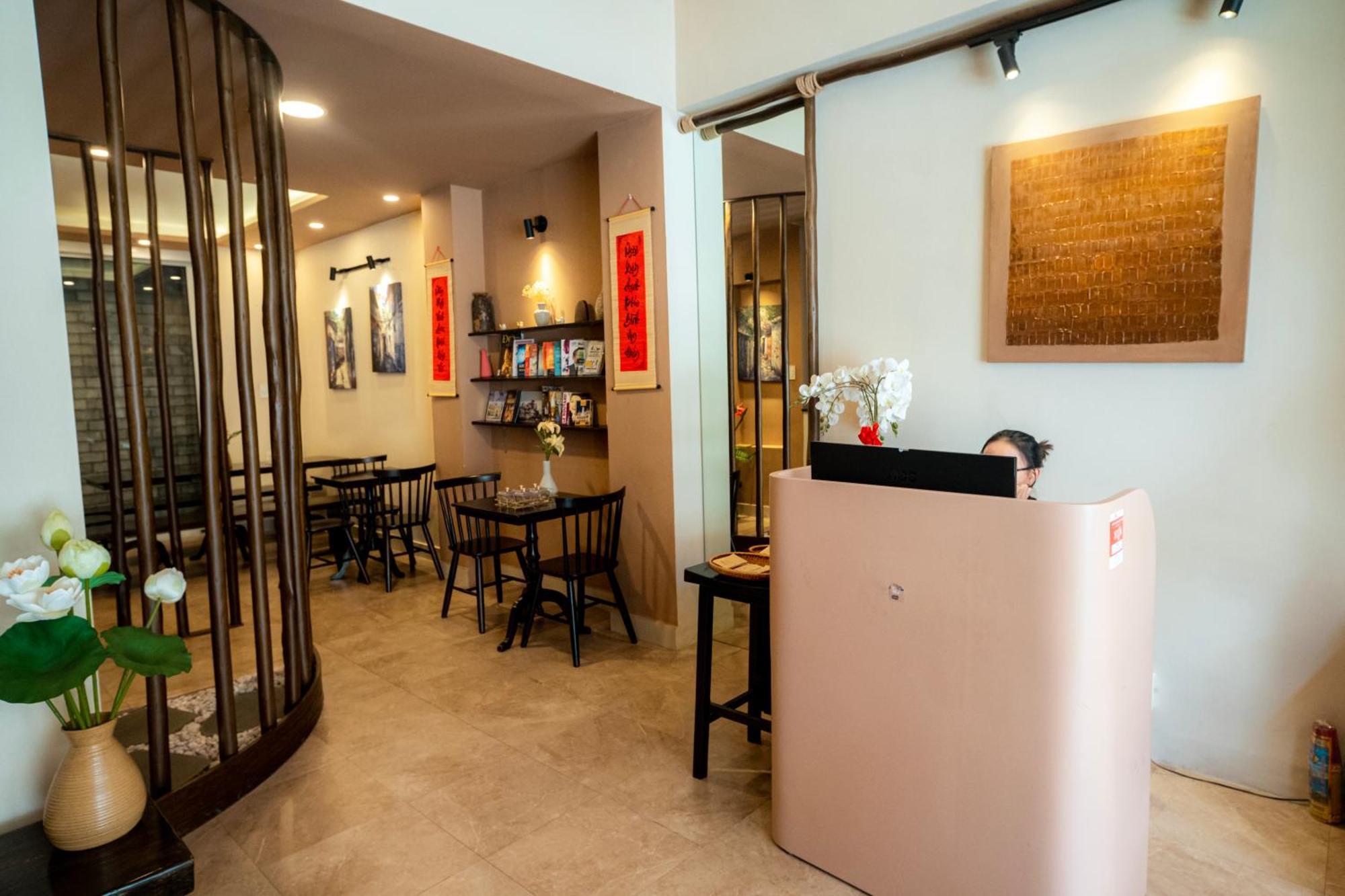 Hemtouch House Hotel Ho Chi Minh City Exterior photo
